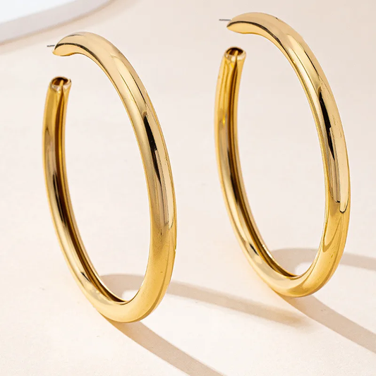 Valora statement hoops